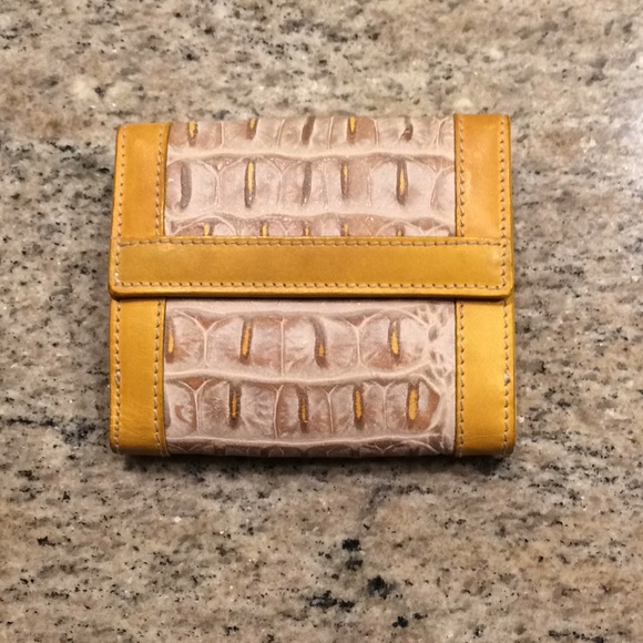 Handbag with Matching Wallet. Just added wallet - Picture 5 of 6